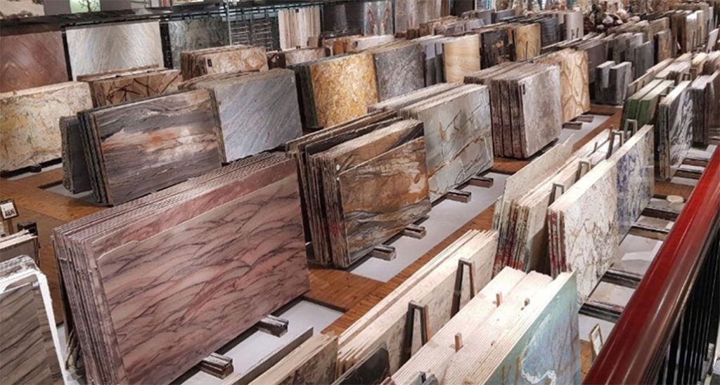 سنگ طبیعی بهتر است یا مصنوعی؟