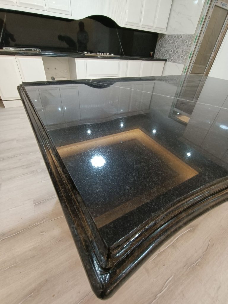سنگ گرانیت مشکی نطنز